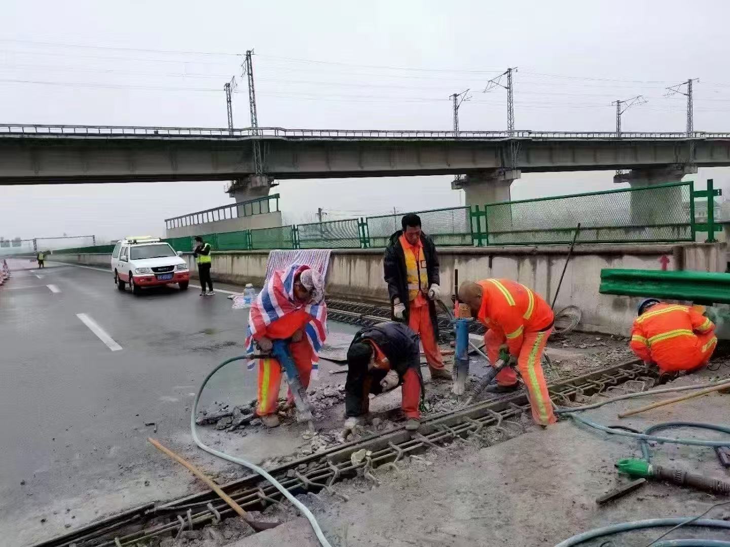 永昌桥梁伸缩缝抢修料